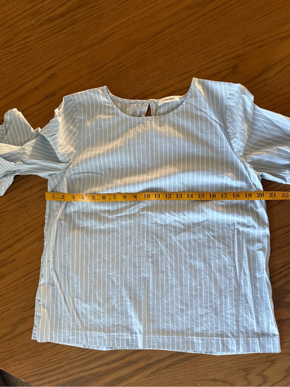 Calvin Klein Light Blue Pinstripe Ruffle Sleeve Blouse Preppy - Picture 4 of 5